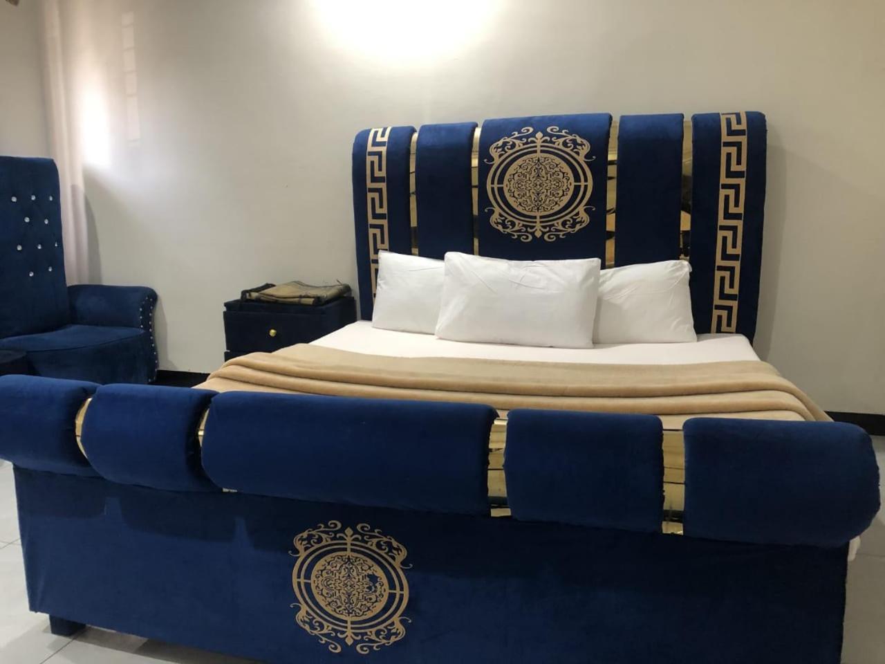 Hotel Islamabad Crown Rawalpindi Extérieur photo